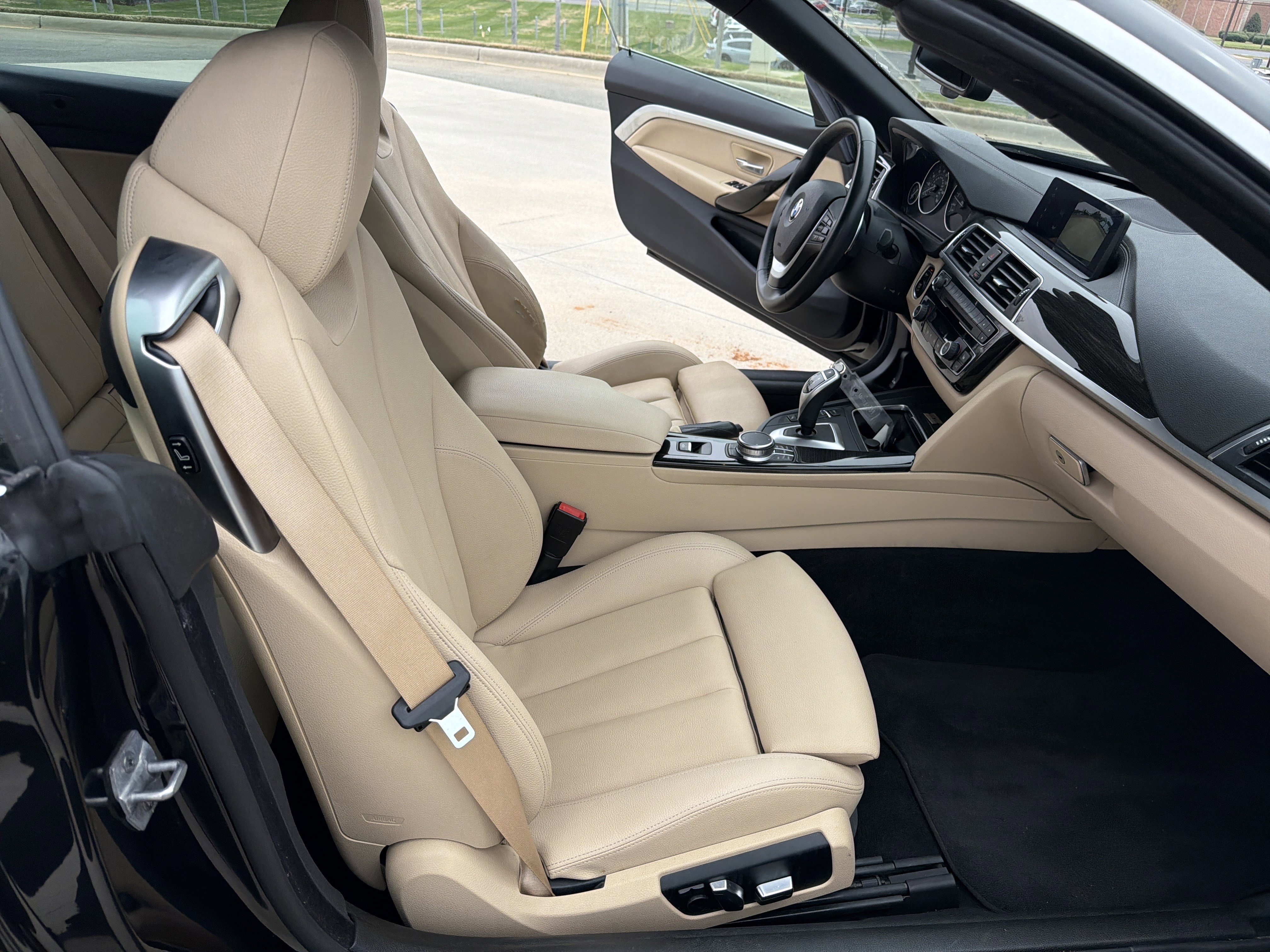 Used 2020 BMW 430i Convertible w/ Convenience Package image 33