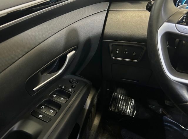 Used 2022 Hyundai Santa Cruz SEL Premium image 30