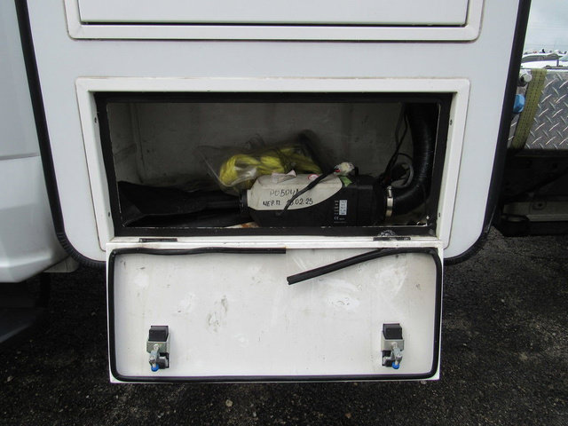 Used 2025 Ford F600 4x4 Regular Cab Super Duty w/ XL Chrome Package image 22