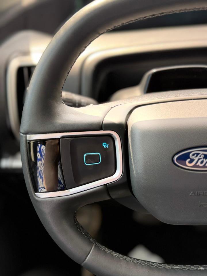 Used 2025 Ford Expedition Max Active image 25