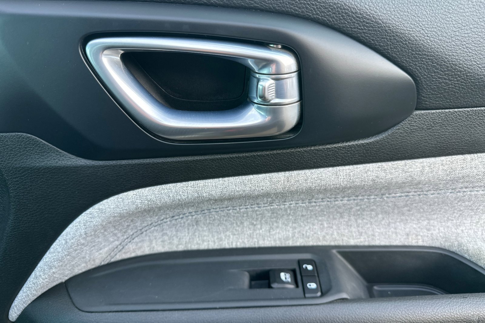 Used 2024 Jeep Compass Latitude image 20