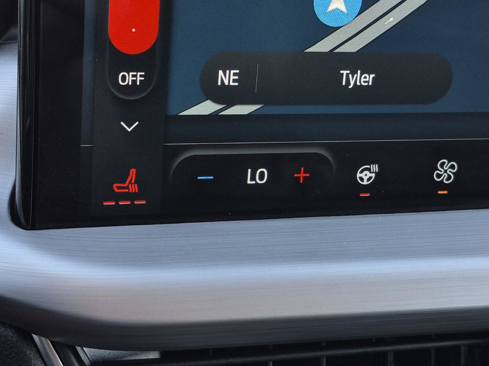 Used 2024 Ford Escape Platinum image 22