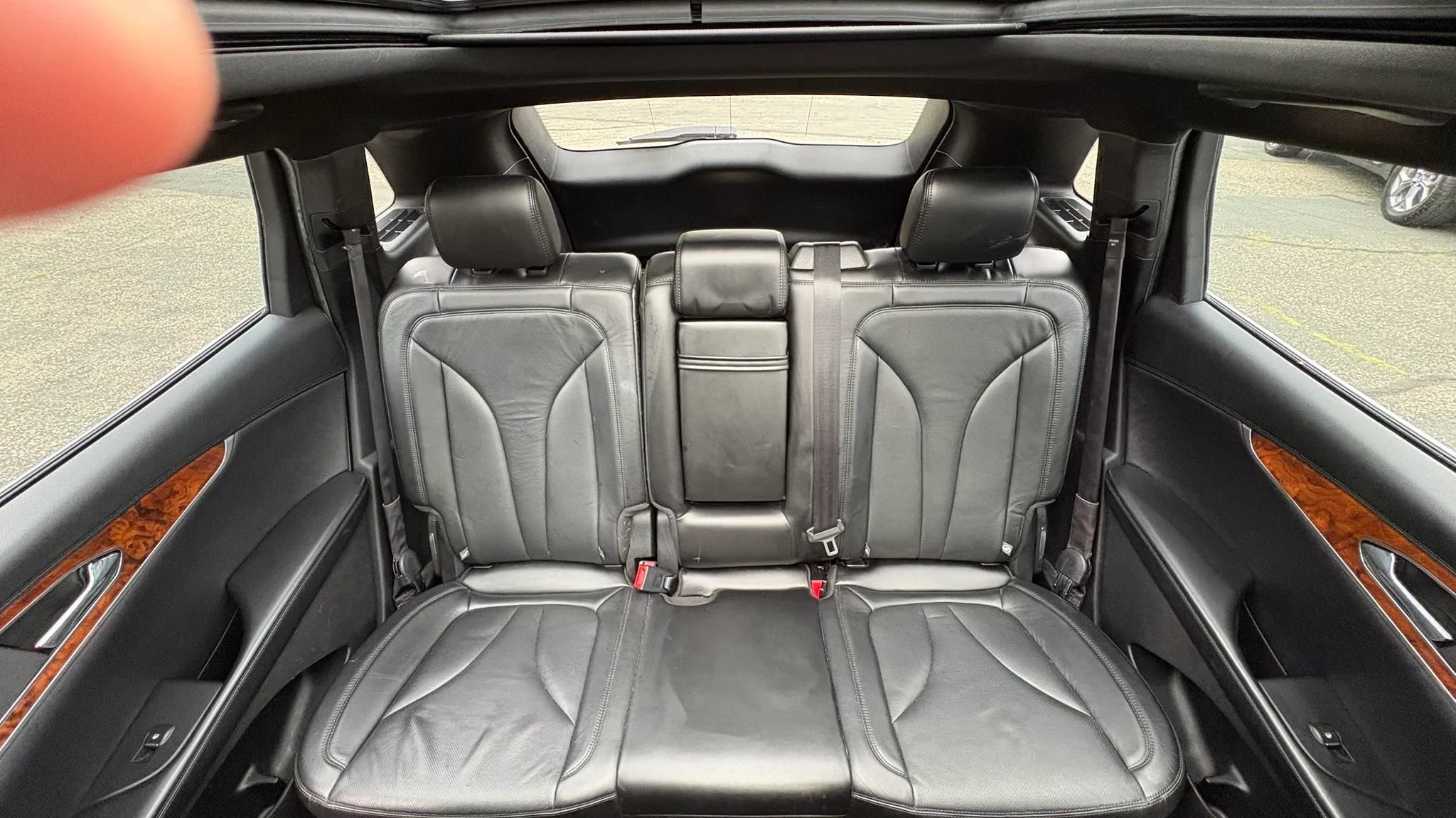 Used 2017 Lincoln MKX Reserve AWD/4WD image 28