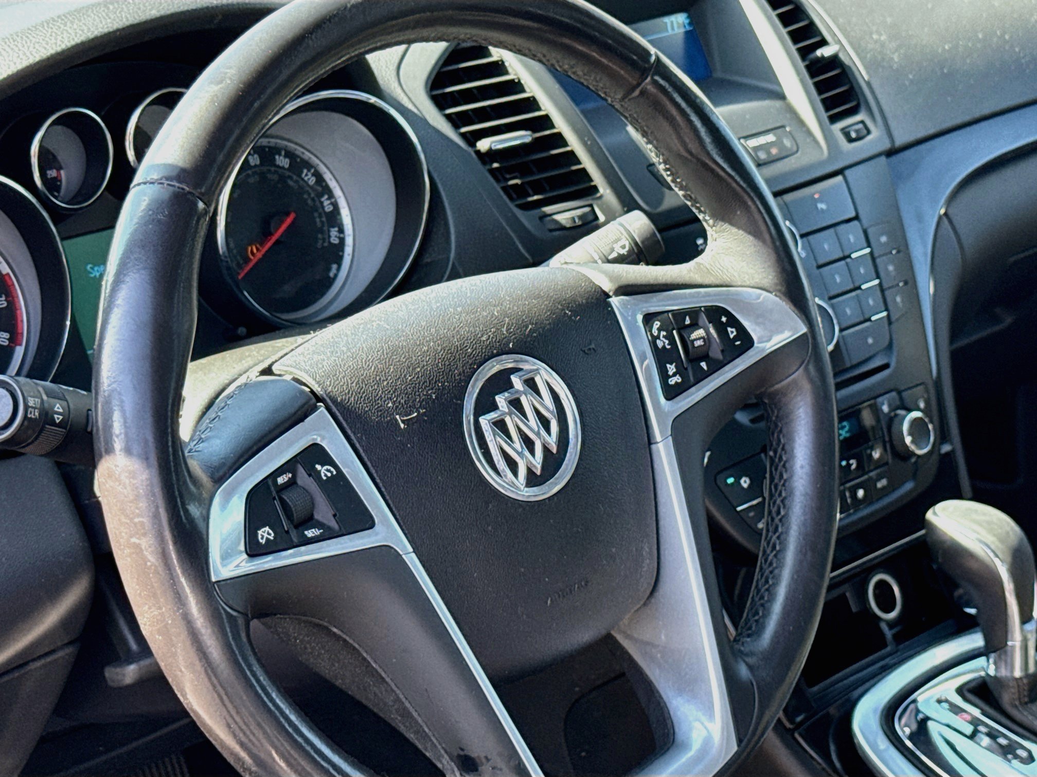 Used 2011 Buick Regal CXL Turbo w/ TO2 Preferred Equipment Group FWD image 12