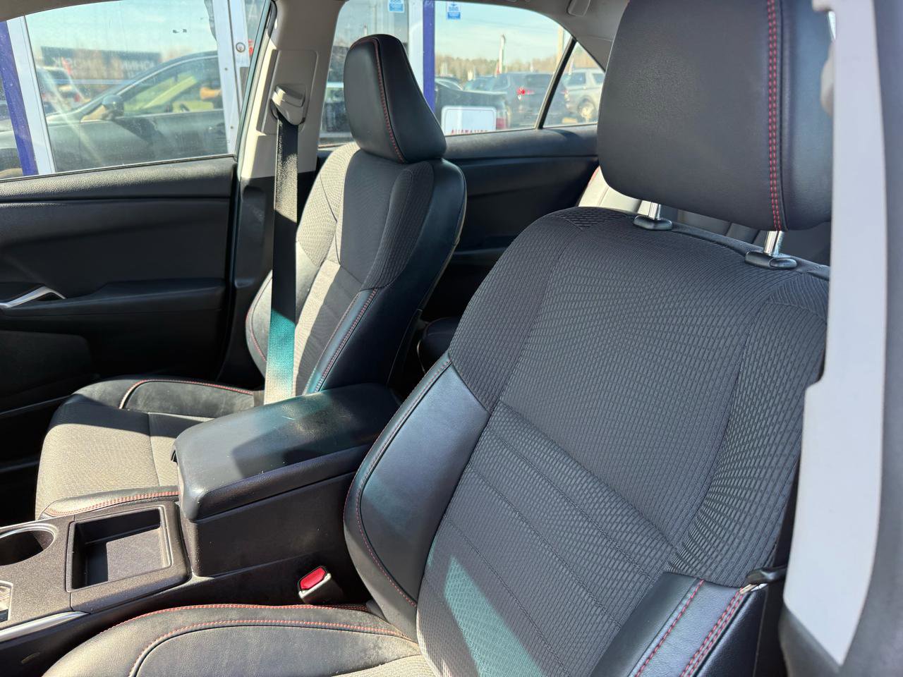 Used 2017 Toyota Camry SE image 7