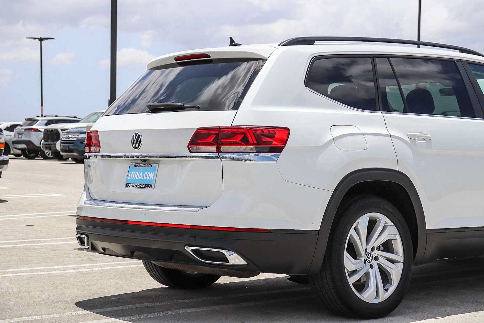 Used 2022 Volkswagen Atlas SE FWD image 9