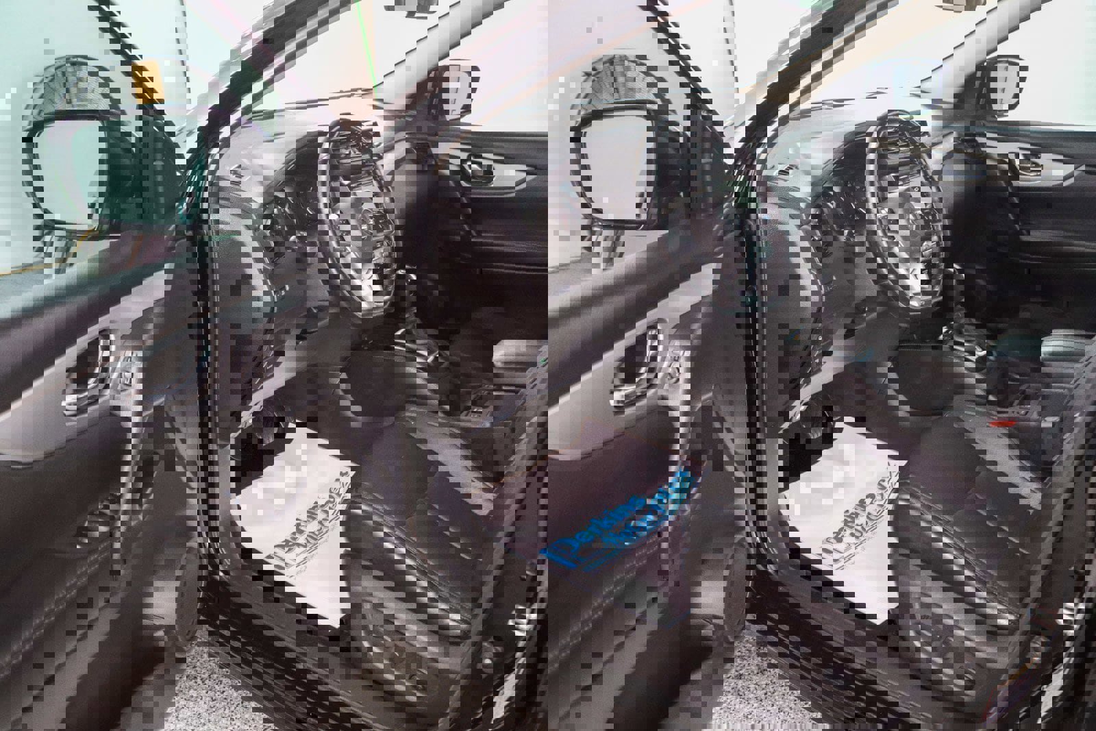 Used 2020 Nissan Rogue Sport SL image 3