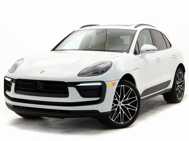 Certified 2025 Porsche Macan image 1