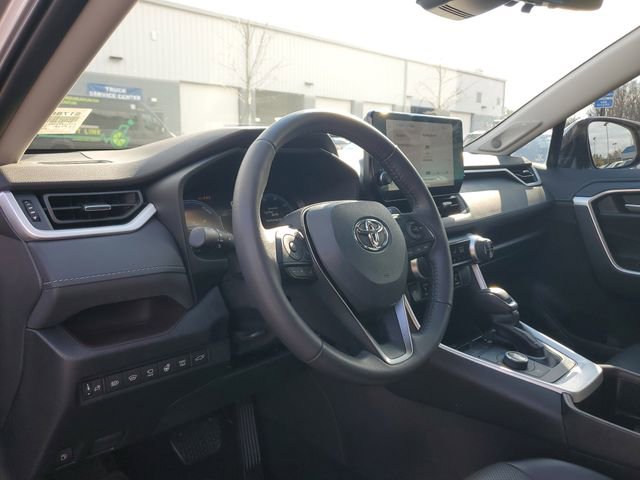 Used 2024 Toyota RAV4 Limited image 20
