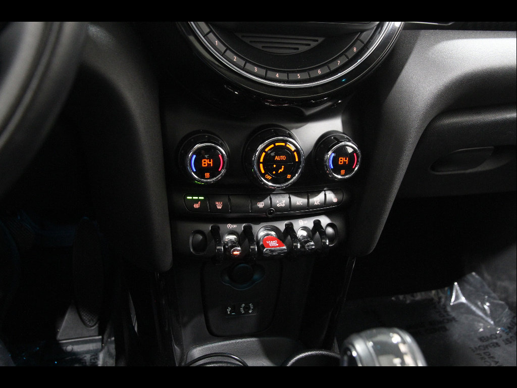 Used 2015 MINI Cooper S image 11