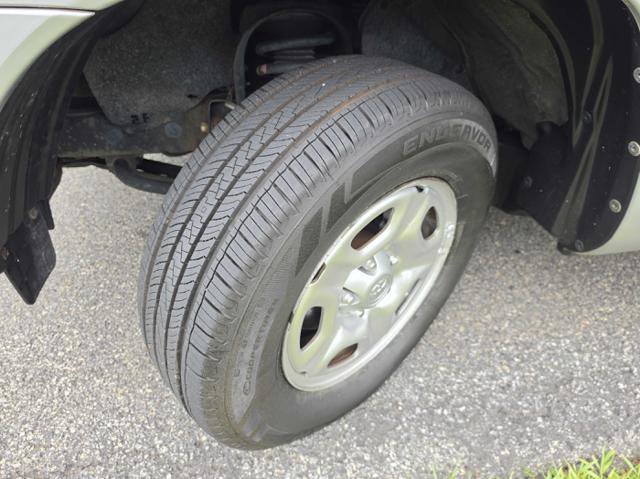 Used 2012 Toyota Tacoma 2WD Access Cab w/ SR5 Pkg image 9