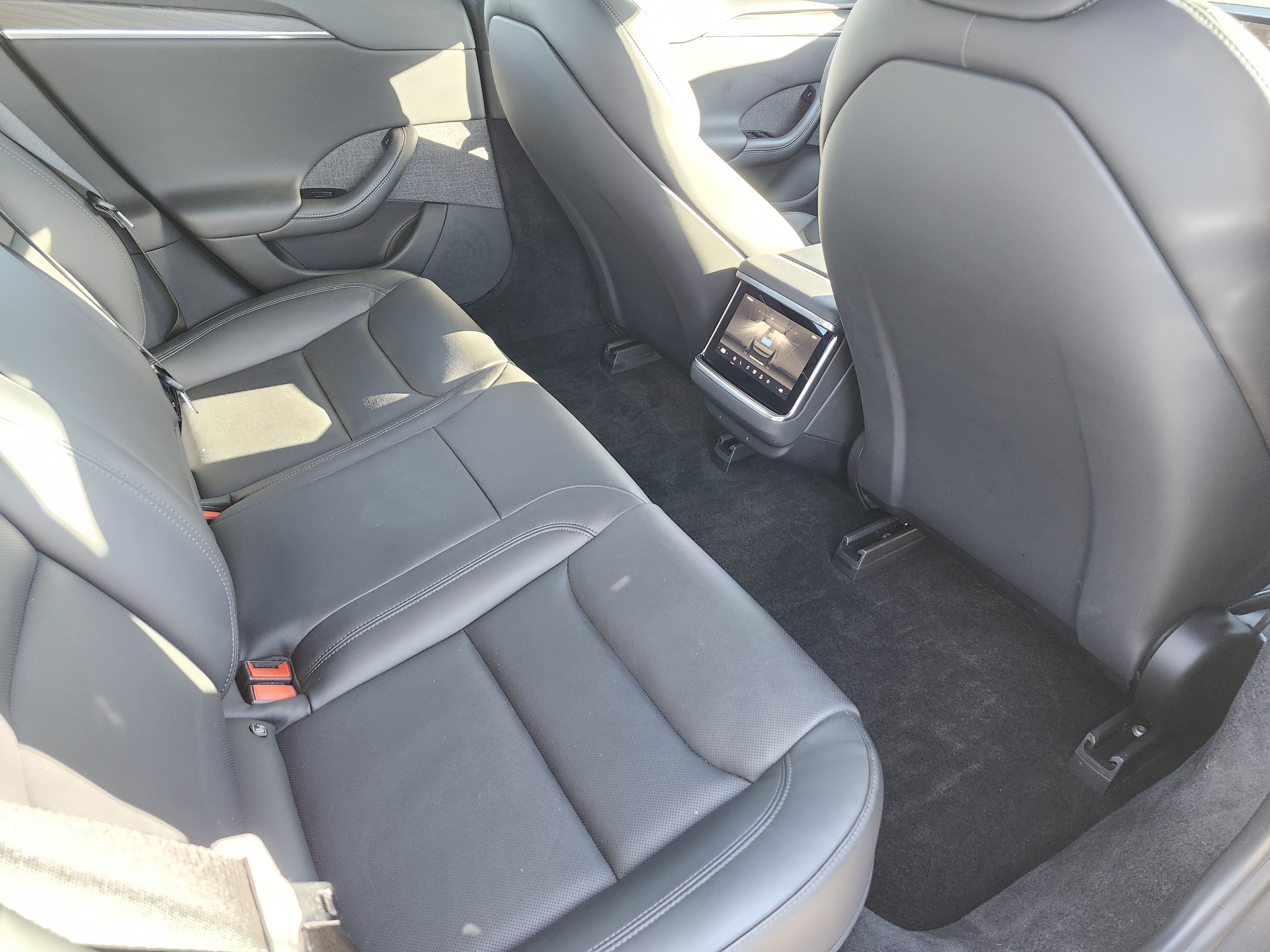 Used 2022 Tesla Model S AWD/4WD image 22