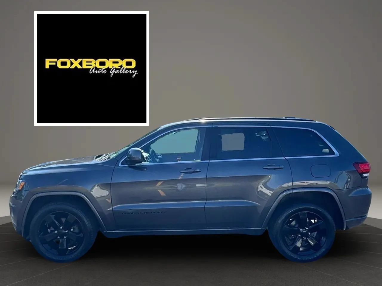 Used 2015 Jeep Grand Cherokee Altitude AWD/4WD image 8