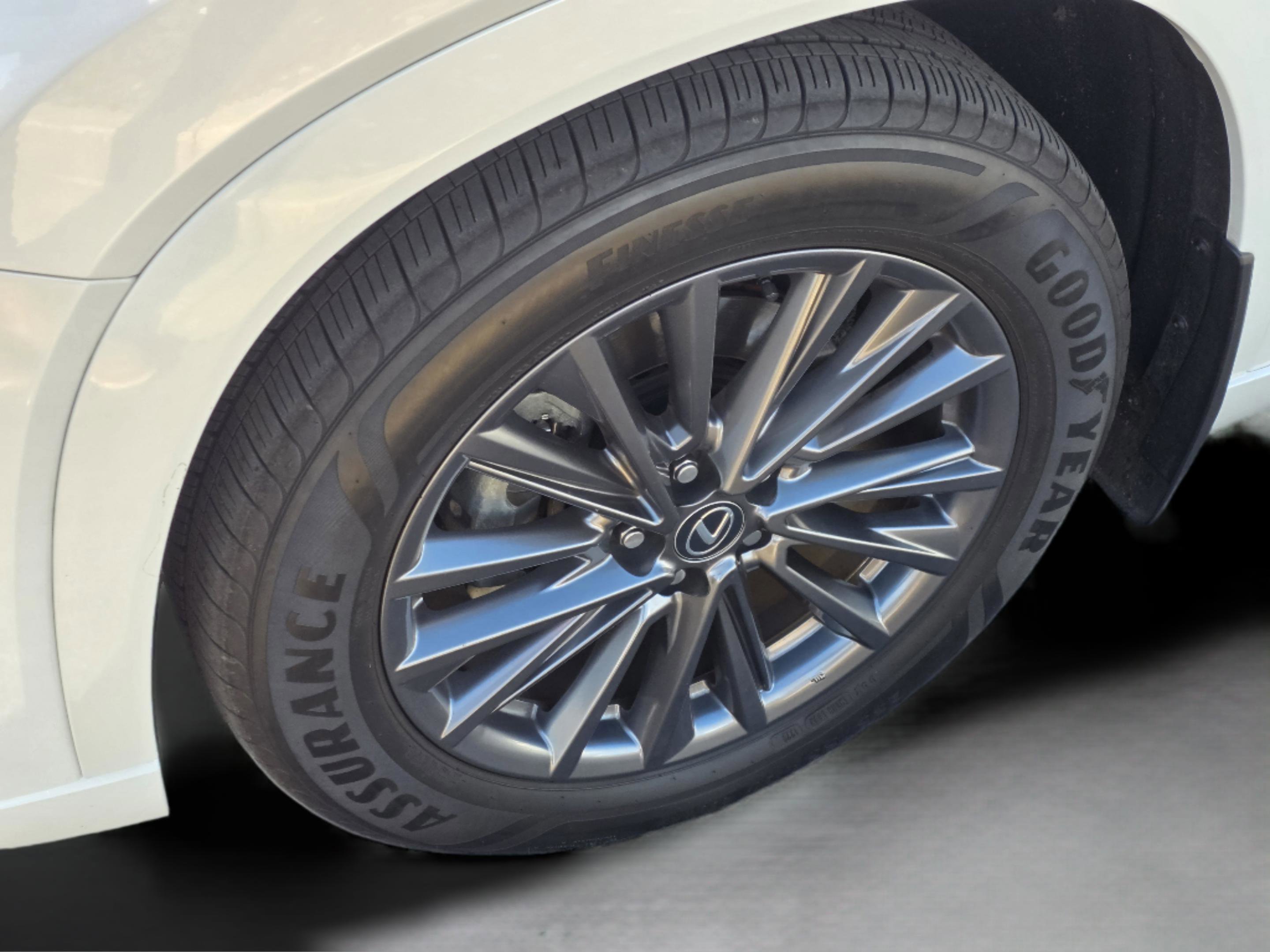 Used 2025 Lexus TX 350 AWD image 29