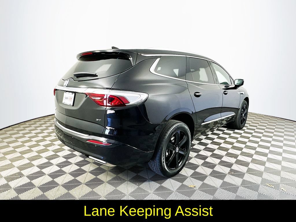 Used 2024 Buick Enclave Essence w/ Sport Touring Edition FWD image 10