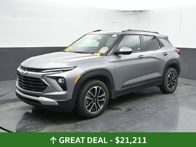 Used 2025 Chevrolet TrailBlazer LT AWD/4WD image 8