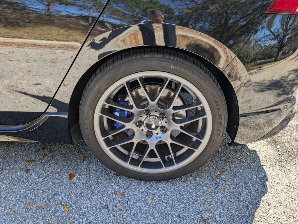 Used 2023 Volkswagen Golf 20th Anniversary Edition image 11