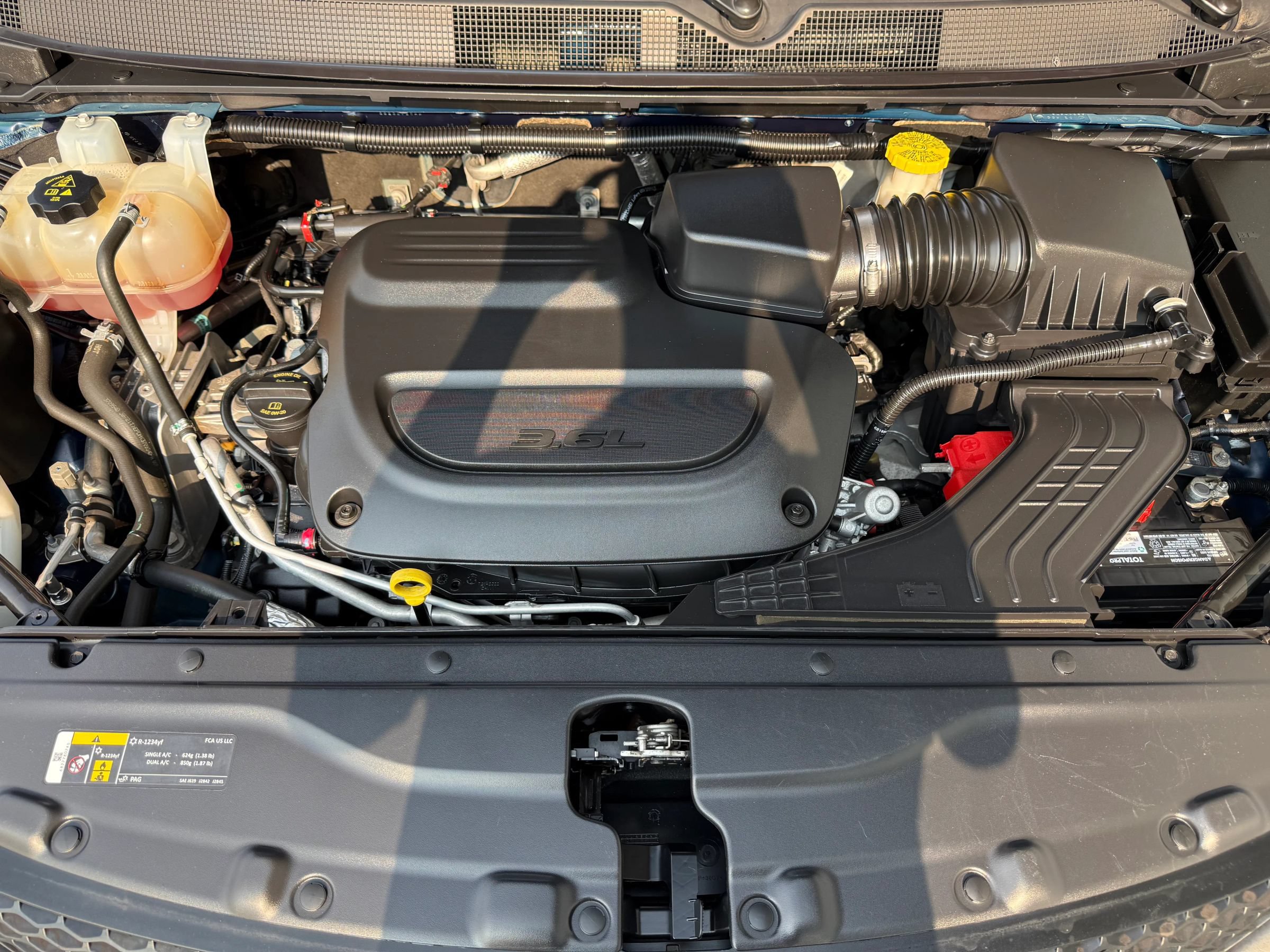 Used 2020 Chrysler Voyager L FWD image 11