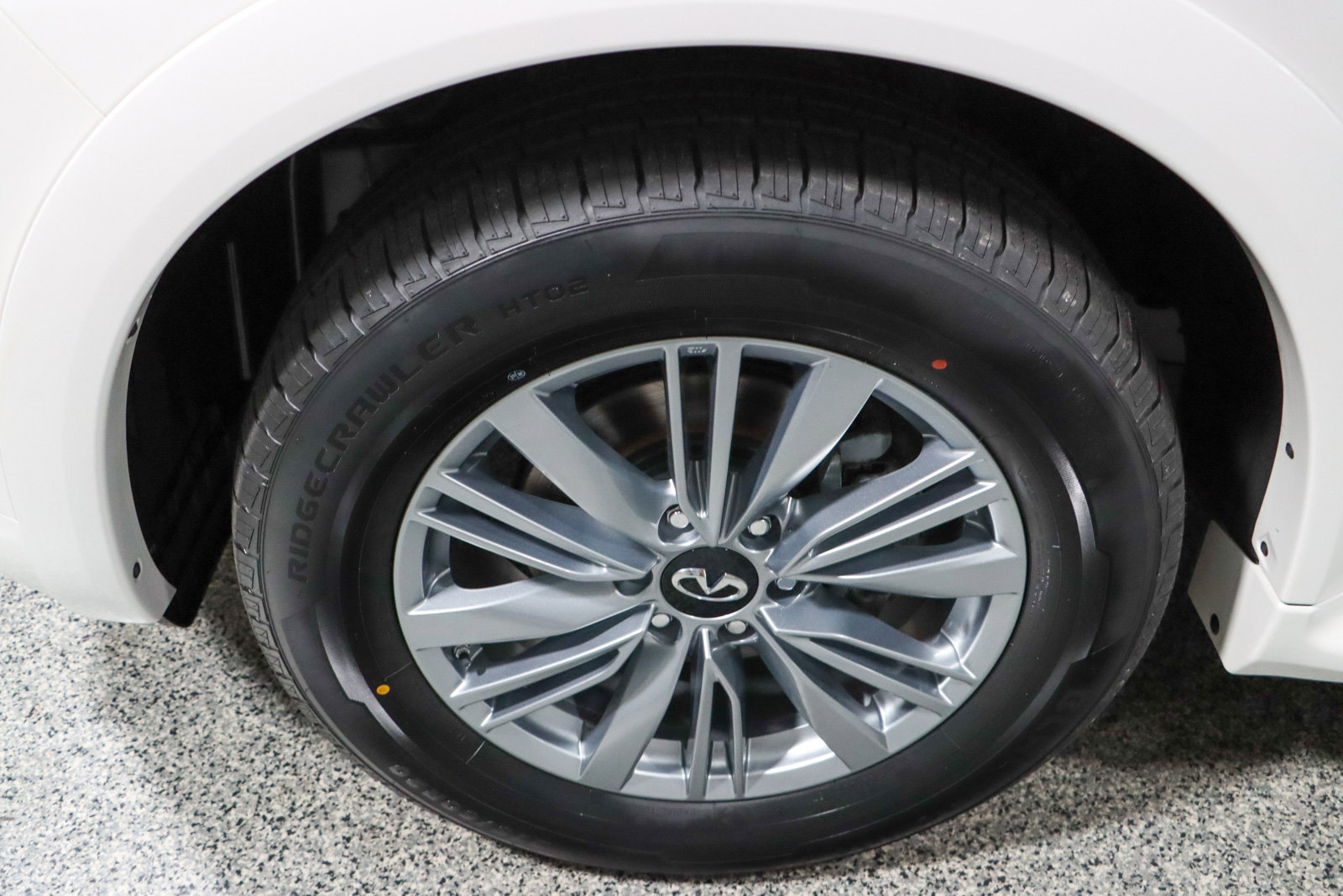 Used 2022 INFINITI QX80 Premium Select w/ Cargo Package image 11