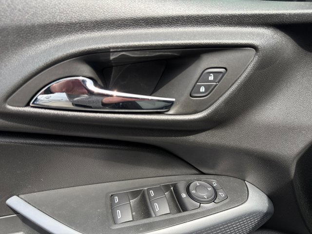 Certified 2024 Chevrolet Trax RS w/ Driver Confidence Package FWD image 18