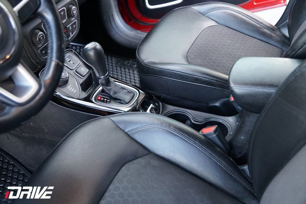 Used 2020 Jeep Compass Latitude image 28