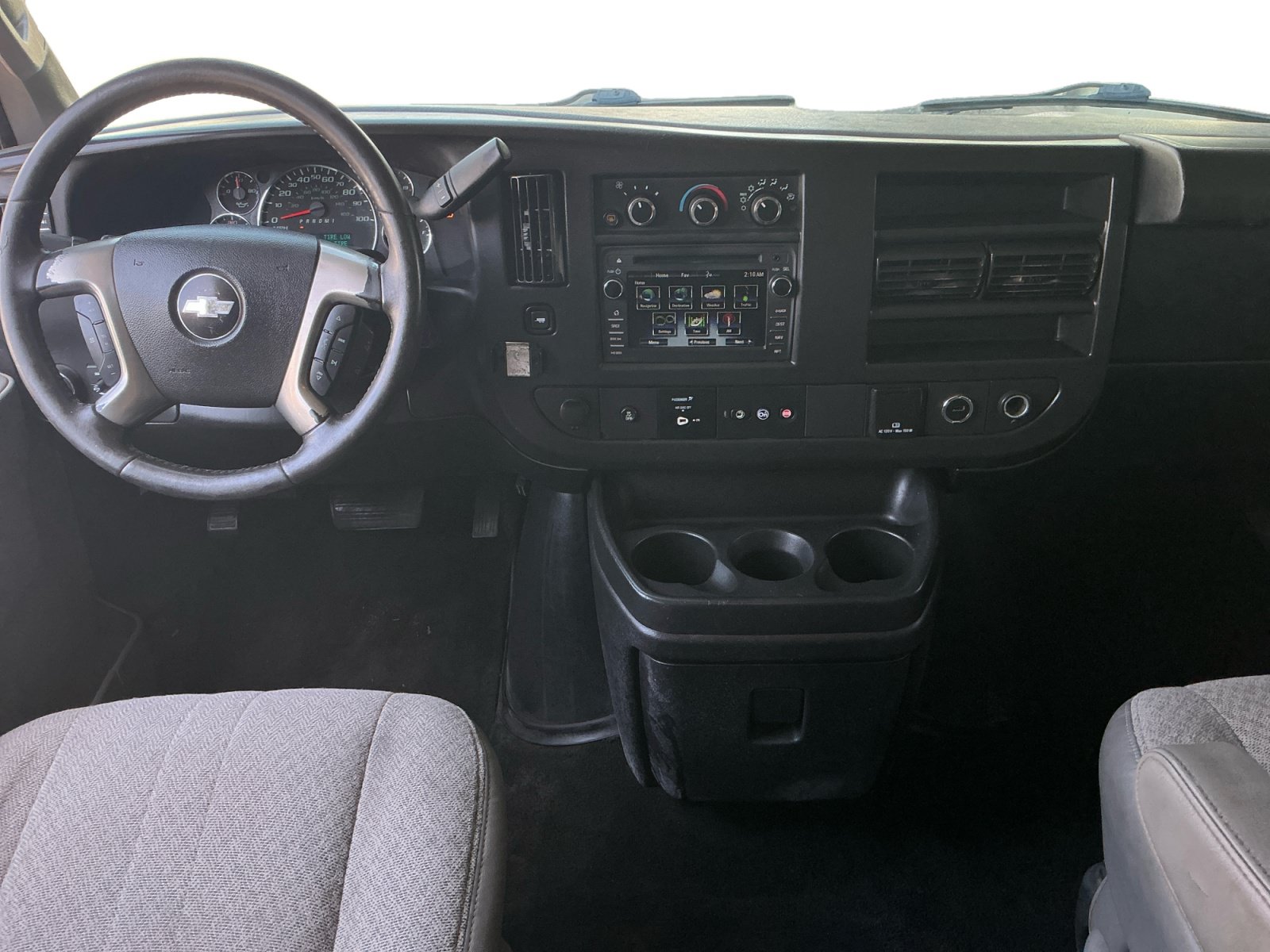 Used 2017 Chevrolet Express 3500 LT w/ LT Preferred Equipment Group RWD image 11