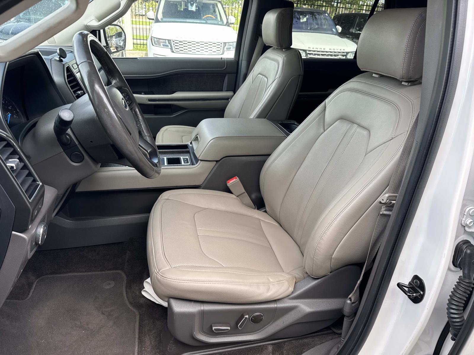 Used 2018 Ford Expedition Limited w/ Equipment Group 301A image 21