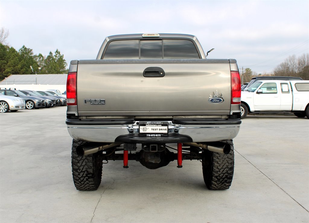 Used 2003 Ford F250 Lariat image 6