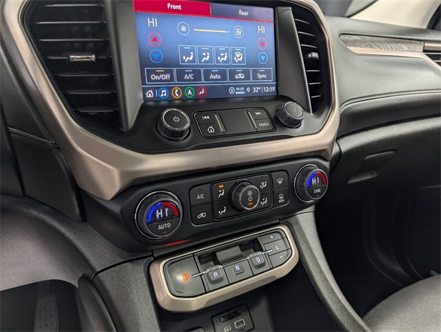 Used 2023 GMC Acadia Denali w/ Black Diamond Edition image 25