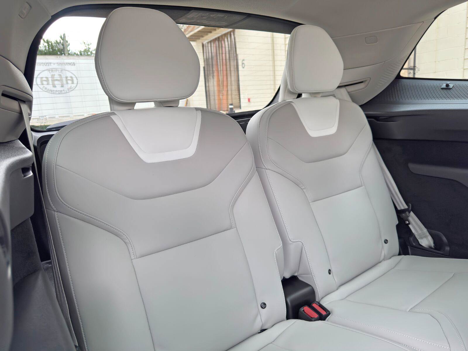 Used 2025 Volvo EX90 Ultra AWD/4WD image 36