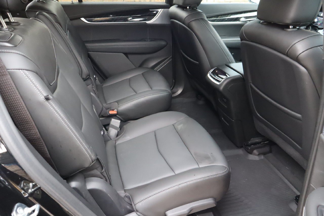 Used 2024 Cadillac XT6 Premium Luxury FWD image 19