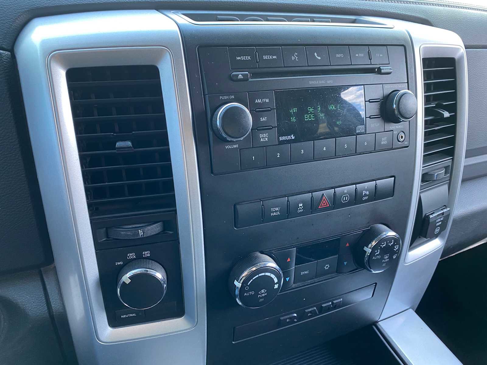 Used 2010 Dodge Ram 1500 Truck Sport image 20