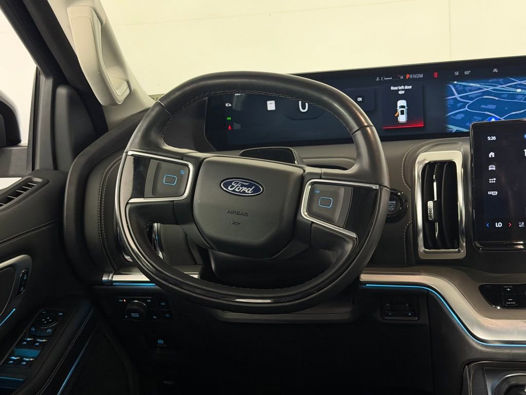 Used 2025 Ford Expedition Max Platinum AWD/4WD image 30