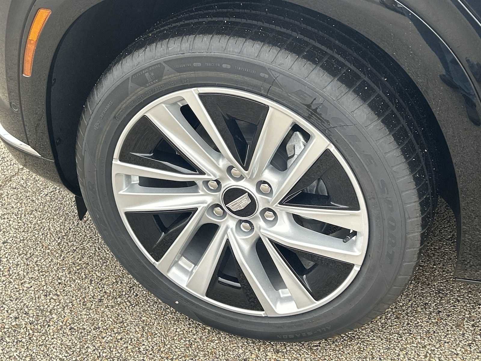 New 2026 Cadillac Vistiq Luxury image 32