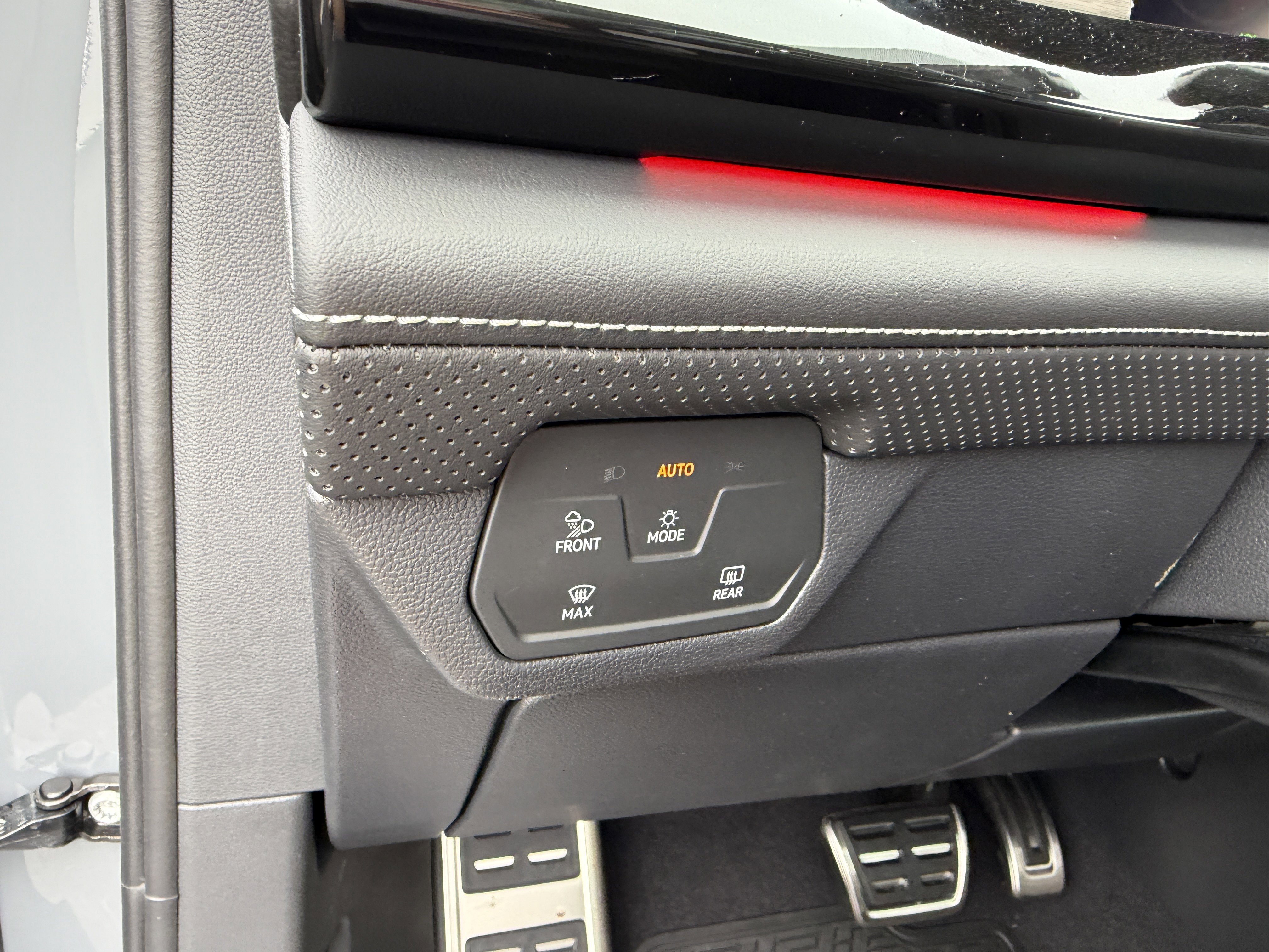 New 2026 Volkswagen Atlas SEL Premium R-Line image 14