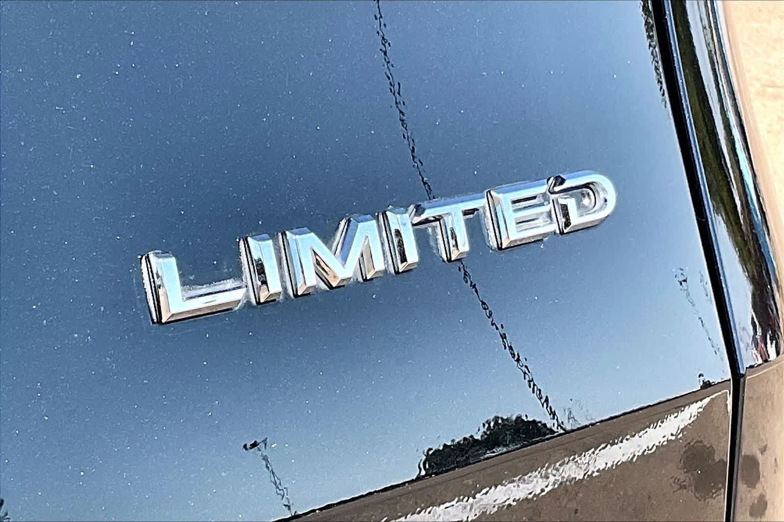 Used 2025 Toyota Grand Highlander FWD image 7