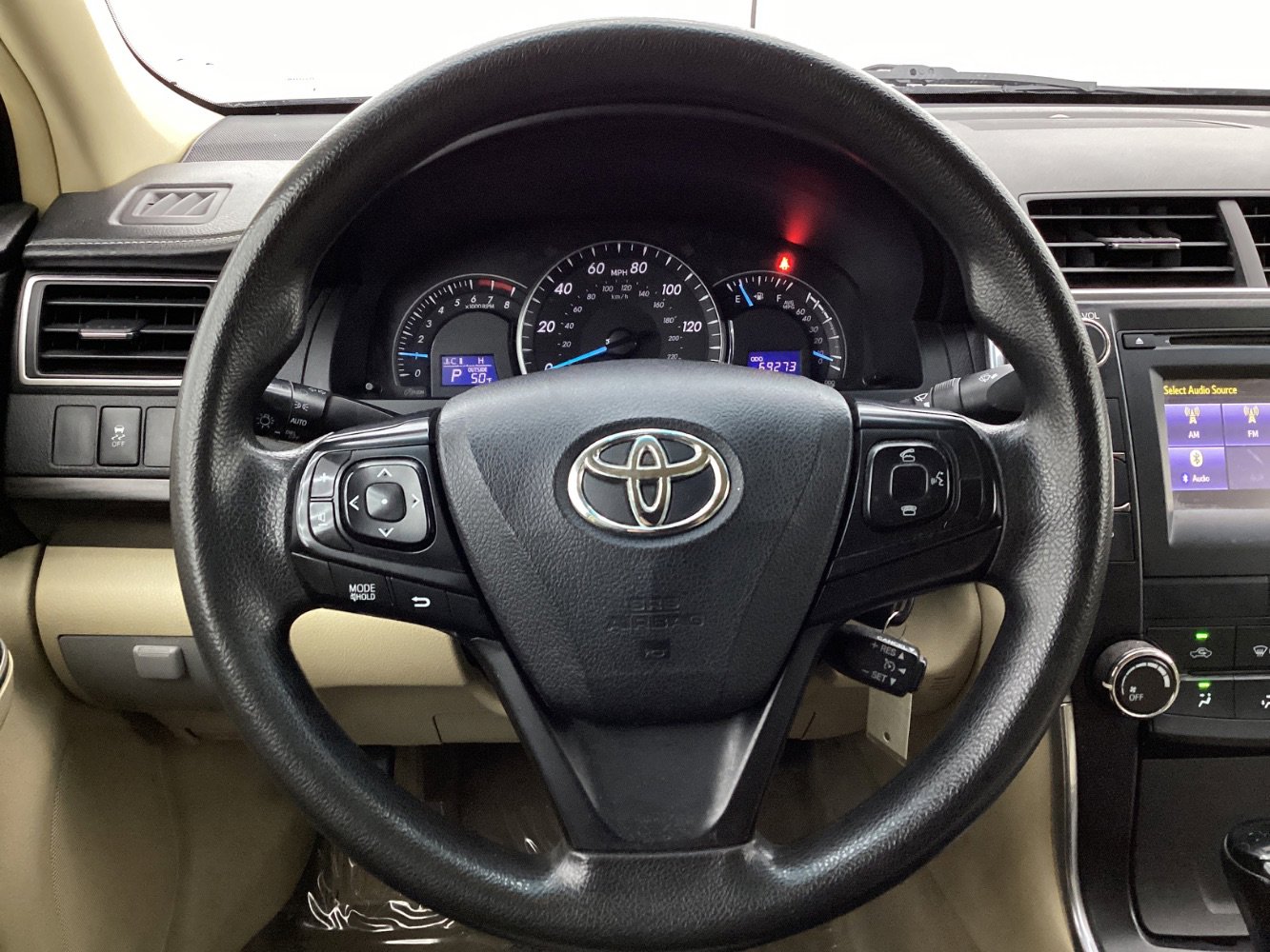 Used 2015 Toyota Camry LE FWD image 31
