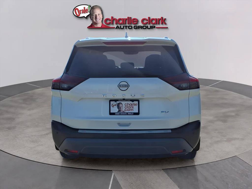 Used 2022 Nissan Rogue SV w/ SV Premium Package FWD image 4