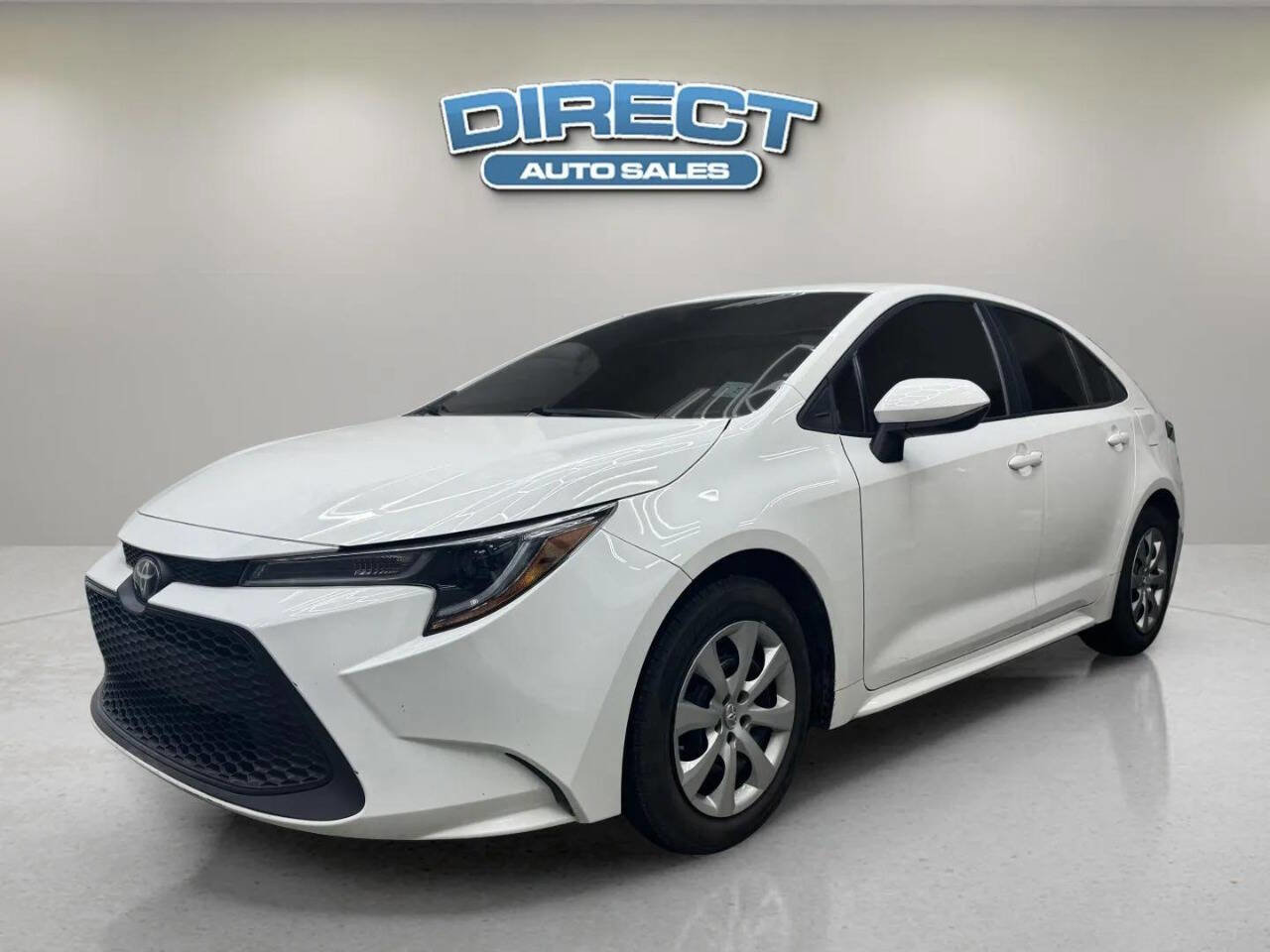 Used 2022 Toyota Corolla LE FWD image 3