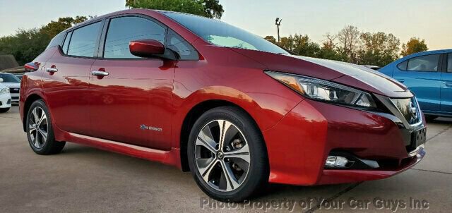 Used 2019 Nissan Leaf SV w/ SV Technology Package image 9