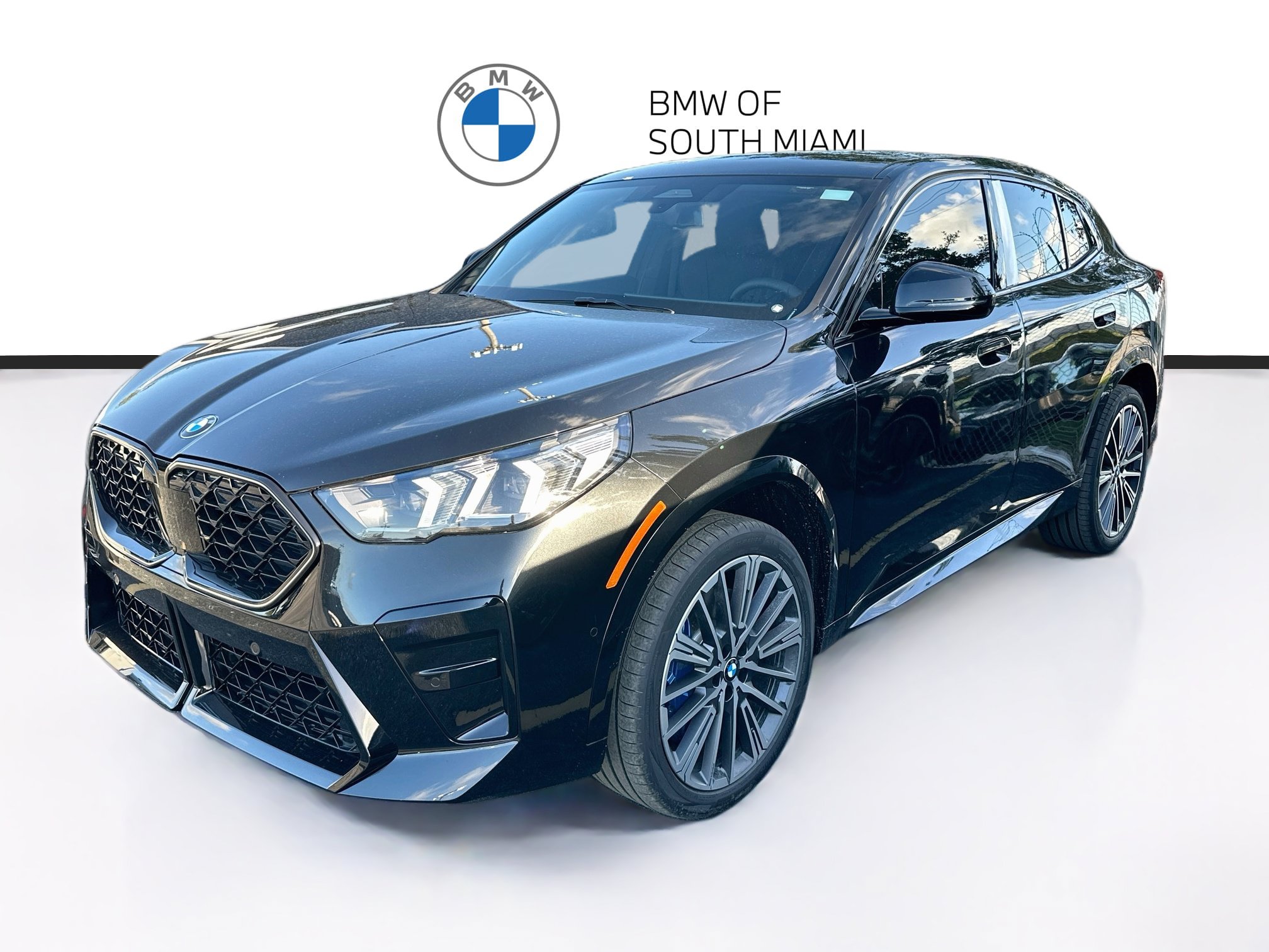 New 2026 BMW X2 xDrive28i w/ M Sport Package AWD/4WD image 3