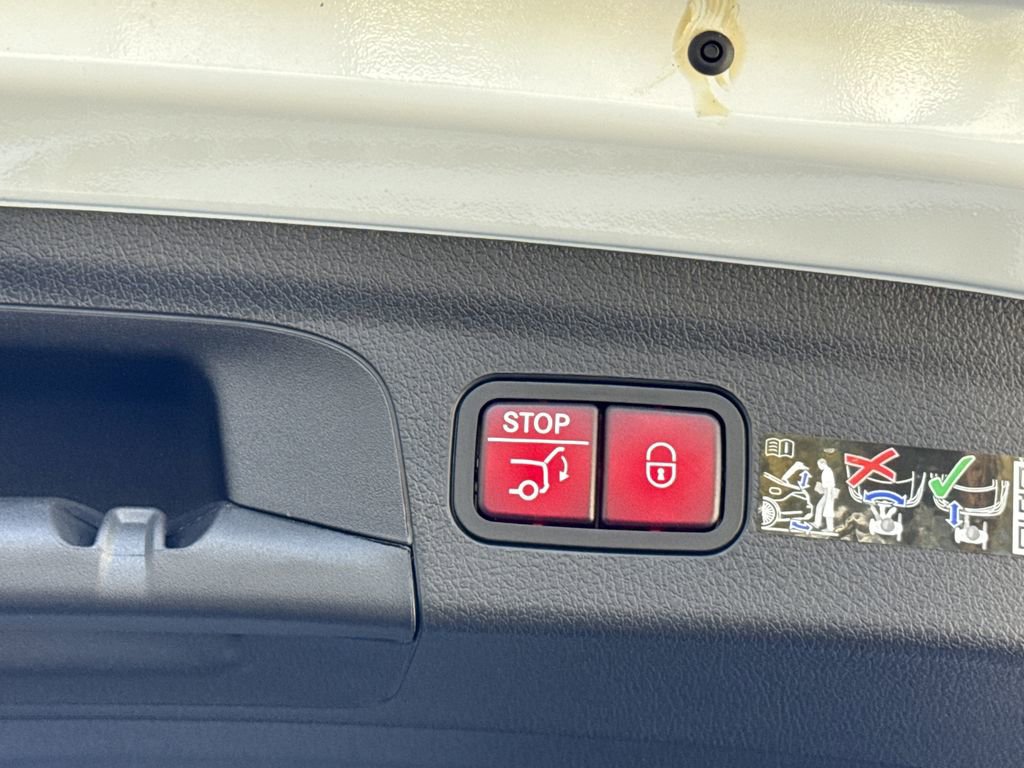 New 2026 Mercedes-Benz GLE 350 4MATIC image 16