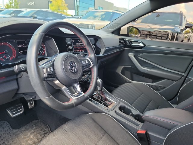 Used 2020 Volkswagen Jetta GLI FWD image 12