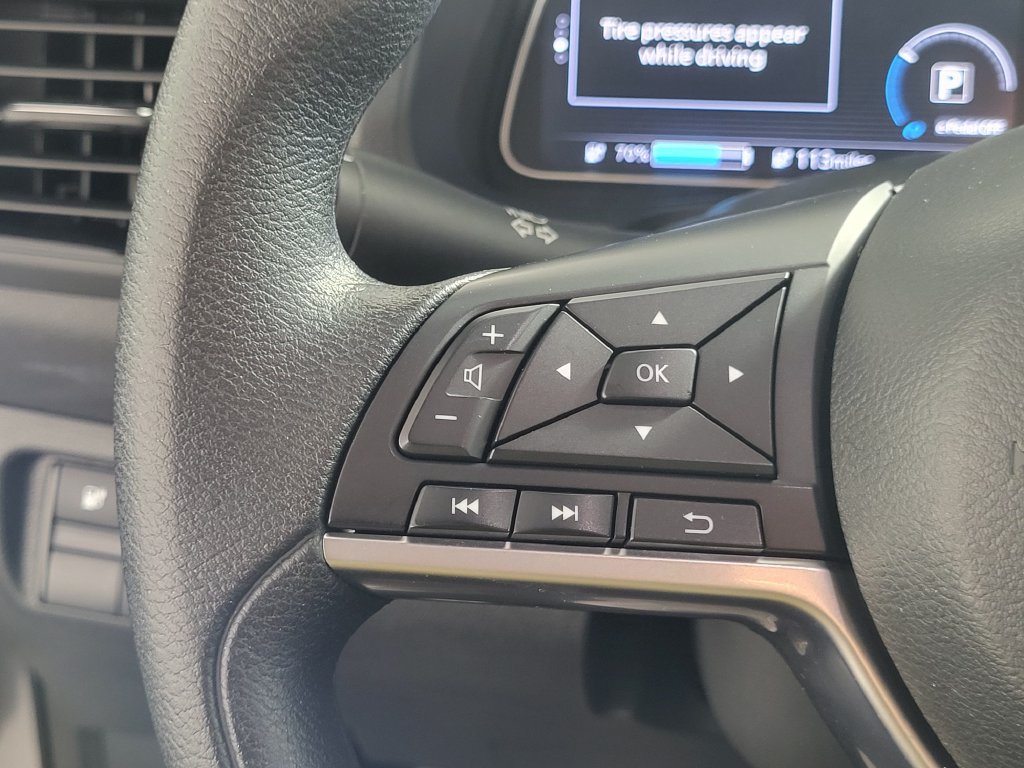 Used 2025 Nissan Leaf S FWD image 15