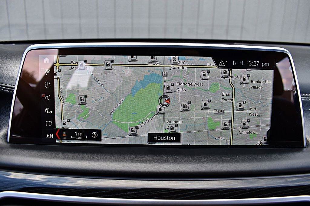 Used 2019 BMW 740i w/ Executive Package RWD image 31