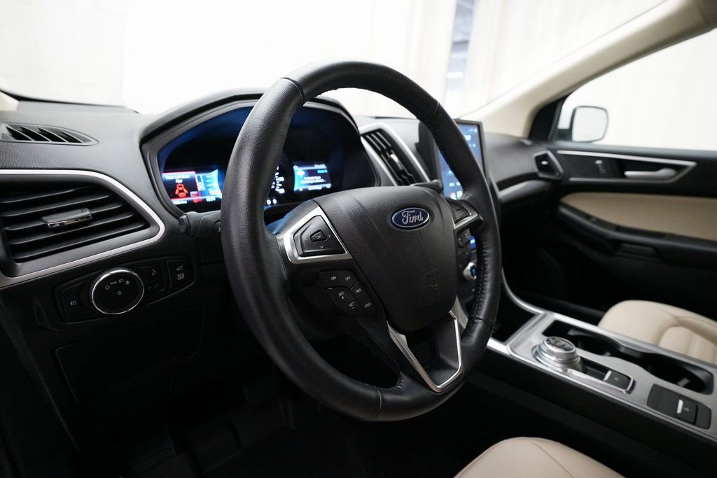 Used 2023 Ford Edge SEL w/ Convenience Package image 8