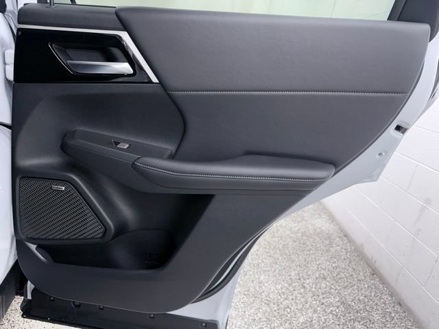 New 2026 Mitsubishi Outlander AWD image 26