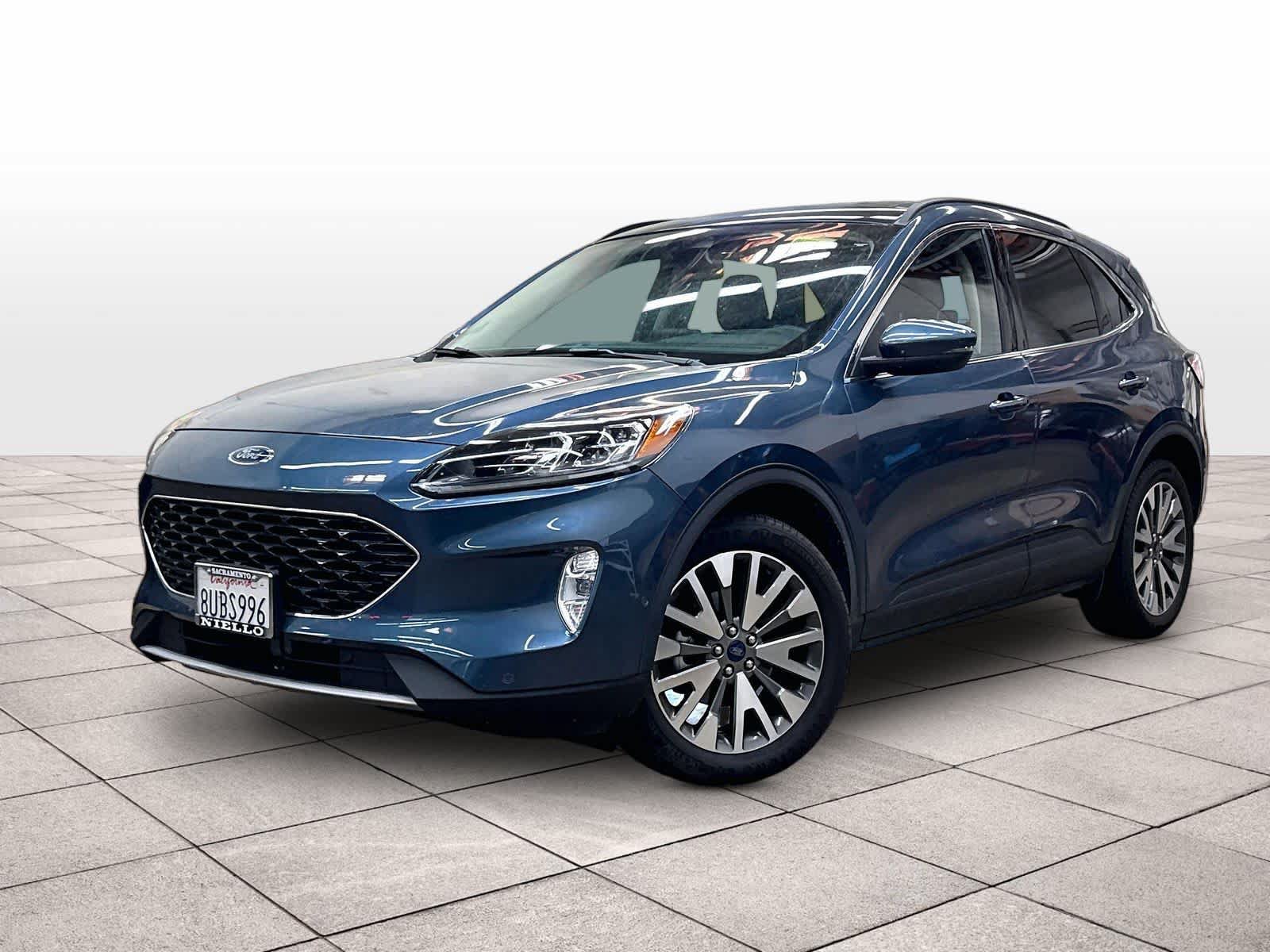 Used 2020 Ford Escape Titanium w/ Titanium Premium Package 2.0 AWD/4WD image 1