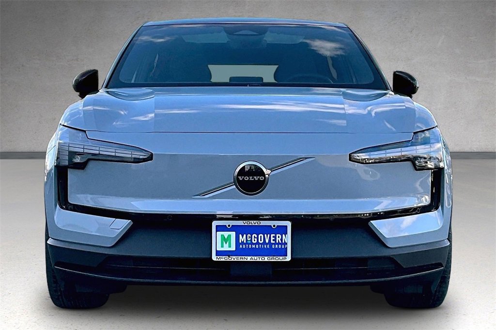 Used 2025 Volvo EX30 Plus w/ Climate Package image 2
