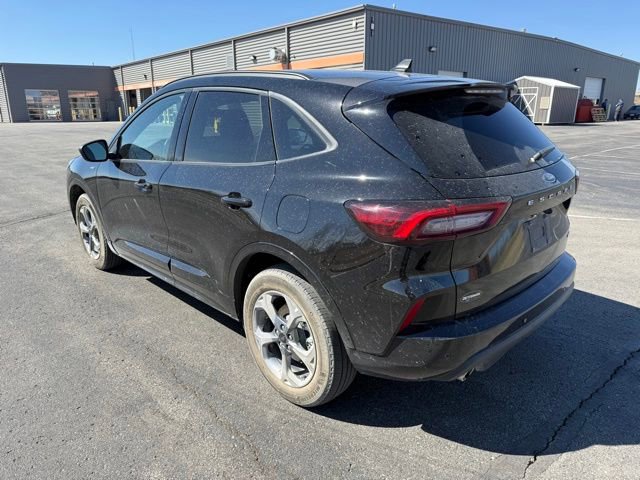 Certified 2024 Ford Escape ST-Line w/ Tech Pack #1 image 5